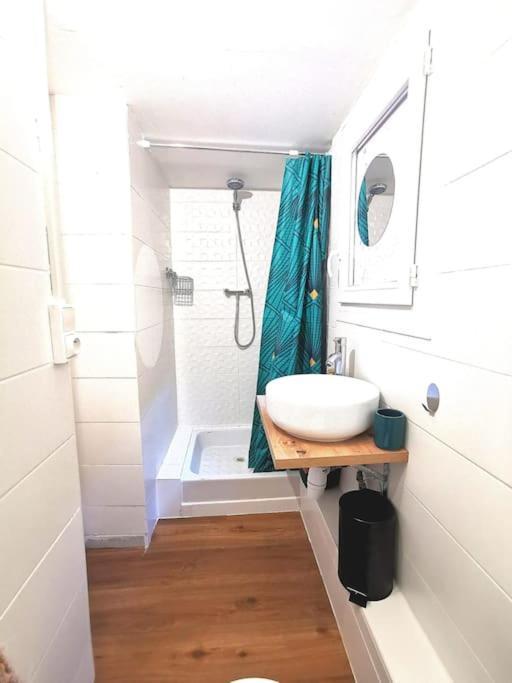 Charmant T2 Atypique, Renove, Confortable بزييه المظهر الخارجي الصورة